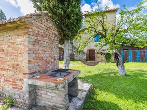 23850872-Ferienwohnung-5-Monteriggioni-300x225-1