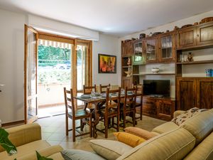 24038570-Ferienwohnung-4-Monteriggioni-300x225-1