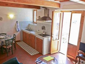 23079811-Ferienwohnung-4-Montespertoli-300x225-5