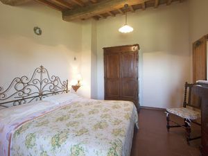 23080857-Ferienwohnung-6-Montespertoli-300x225-2