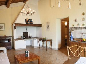 23081017-Ferienwohnung-5-Montespertoli-300x225-2