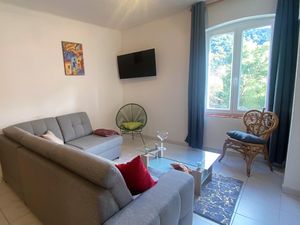 23370932-Ferienwohnung-4-Montferrer-300x225-1