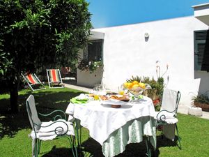Ferienwohnung für 4 Personen (50 m²) in Montignoso