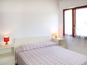 23850573-Ferienwohnung-8-Montignoso-300x225-1