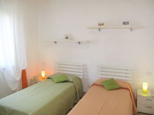 23847657-Ferienwohnung-6-Montignoso-300x225-1