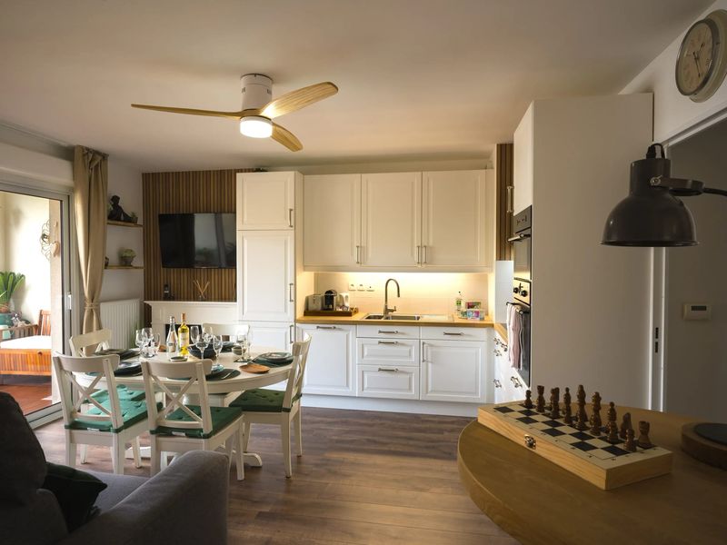 23997391-Ferienwohnung-5-Montreuil (Seine-Saint-Denis)-800x600-0