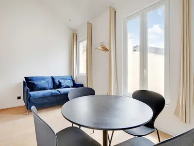 DiningRoom