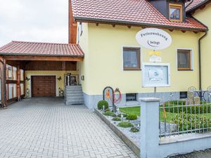 17930645-Ferienwohnung-5-Moosbach-300x225-1