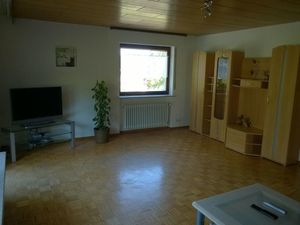 19980051-Ferienwohnung-5-Morbach-300x225-3