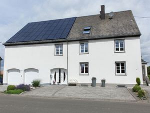 19341000-Ferienwohnung-4-Morbach-300x225-2