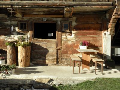 Ferienwohnung Casa Curgnun - Sitzplatz Stall