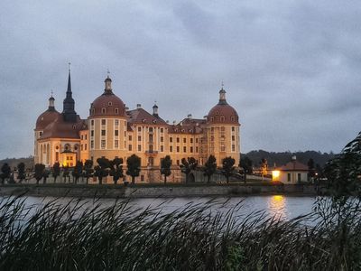 Schloß in Abenddämmerung