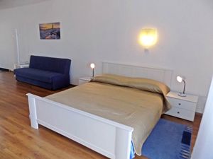 19127925-Ferienwohnung-3-Moscenice-300x225-5