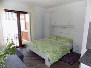 19128351-Ferienwohnung-2-Moscenice-300x225-3