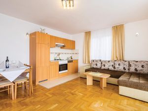 23731999-Ferienwohnung-4-Moscenicka Draga-300x225-3