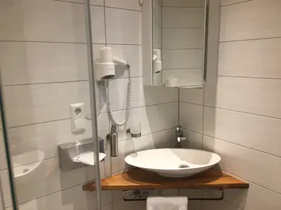 INSIDE, BATHROOM
