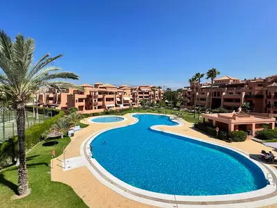 PoolOfHouse