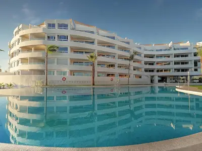 PoolOfHouse