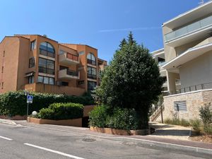 22447471-Ferienwohnung-5-Mougins-300x225-4