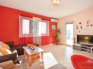 23725865-Ferienwohnung-4-Mravince-300x225-1