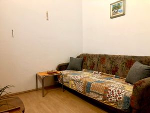 23580373-Ferienwohnung-2-Mrljane-300x225-1