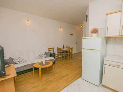 Ferienwohnung für 3 Personen (50 m²) in Mrljane 7/10