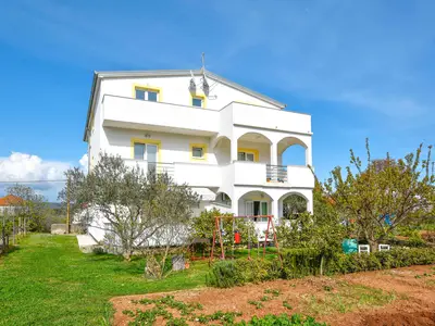 Ferienwohnung für 4 Personen (80 m²) in Mrljane 1/10