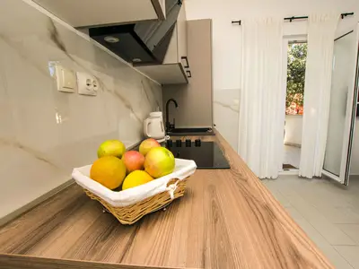 Ferienwohnung für 3 Personen (50 m²) in Mrljane 7/10