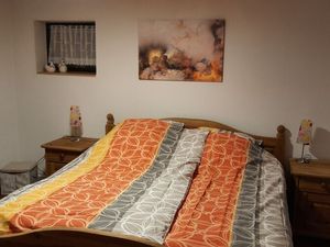 23969932-Ferienwohnung-4-Much-300x225-5