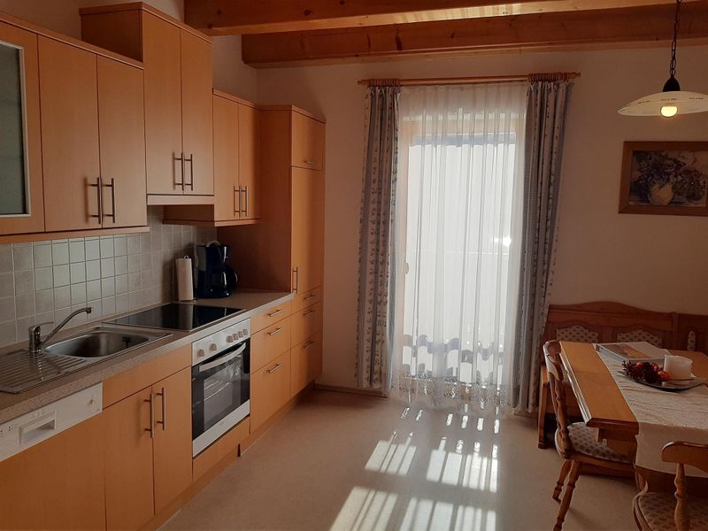 23682002-Ferienwohnung-4-Mühldorf bei Feldbach-800x600-2