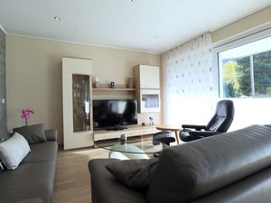 21633943-Ferienwohnung-4-Münstertal-300x225-0