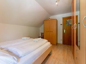 23912406-Ferienwohnung-3-Muhr-300x225-4