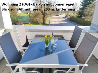 Balkon mit Sonnensegel