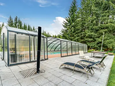 PoolOfHouse