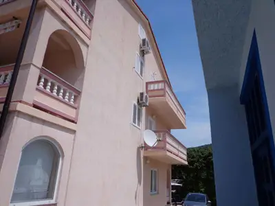 Ferienwohnung für 5 Personen (52 m²) in Mundanije 2/10