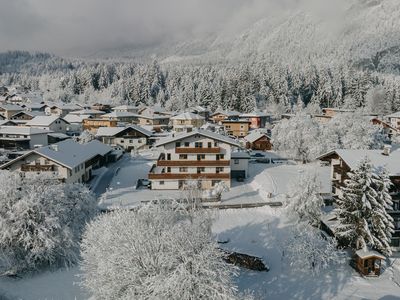 SUNNY MOUNTAIN Winter