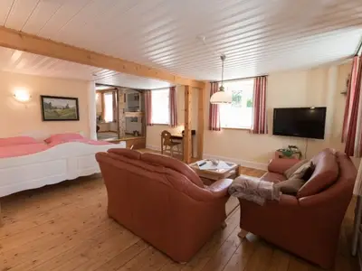 Photo, INSIDE, OUTSIDE