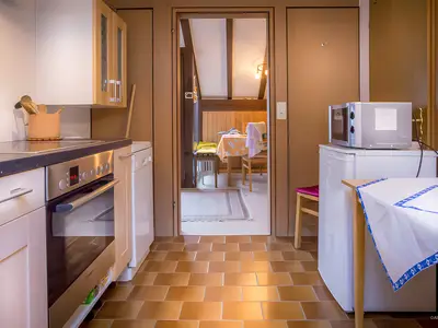 KITCHEN, INSIDE