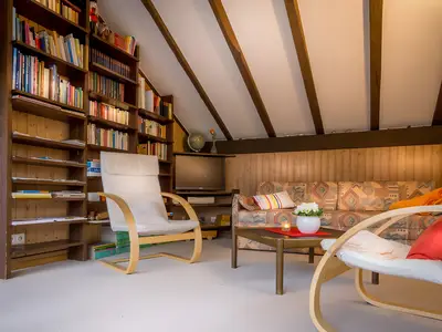 Photo, INSIDE, OUTSIDE