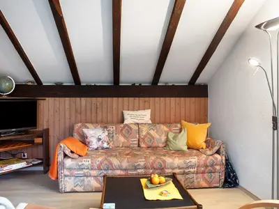 Photo, INSIDE, OUTSIDE