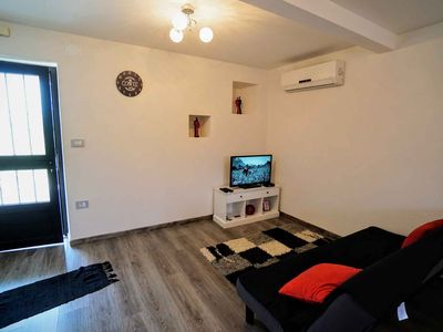 Ferienwohnung für 5 Personen (65 m²) in Murine 3/10