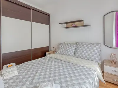 Ferienwohnung für 5 Personen (74 m²) in Murine 7/10