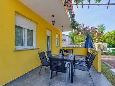 Ferienwohnung für 5 Personen (74 m²) in Murine 1/10