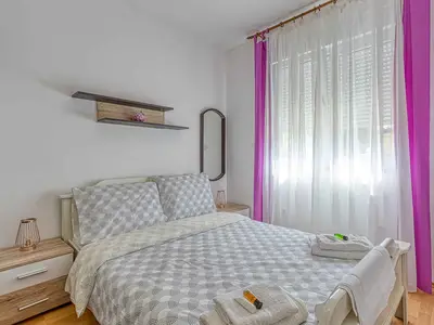 Ferienwohnung für 5 Personen (74 m²) in Murine 8/10