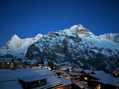 Aussicht vom Balkon bei Abenddämmerung