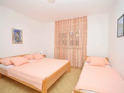 Ferienwohnung für 6 Personen (45 m²) in Murter 5/10