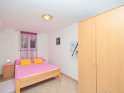 Ferienwohnung für 2 Personen (25 m²) in Murter 4/10