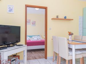 23765015-Ferienwohnung-4-Murter-300x225-3