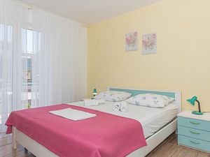 23765015-Ferienwohnung-4-Murter-300x225-5