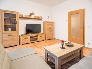 22470571-Ferienwohnung-8-Naumburg (Saale)-300x225-4